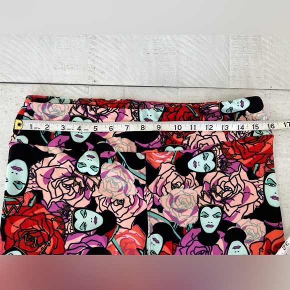 LuLaRoe Disney Villain Evil Queen Leggins Size Tall & Curvy - Picture 4 of 7